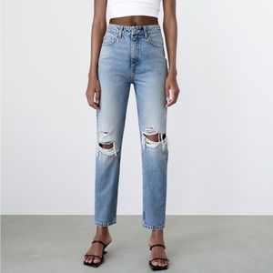 ZARA Ripped Mom Fit Jean